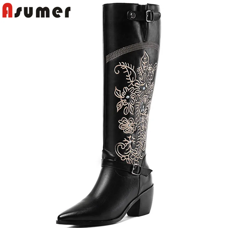 Женские высокие сапоги до колена ASUMER с острым носком и вышивкой на квадратном