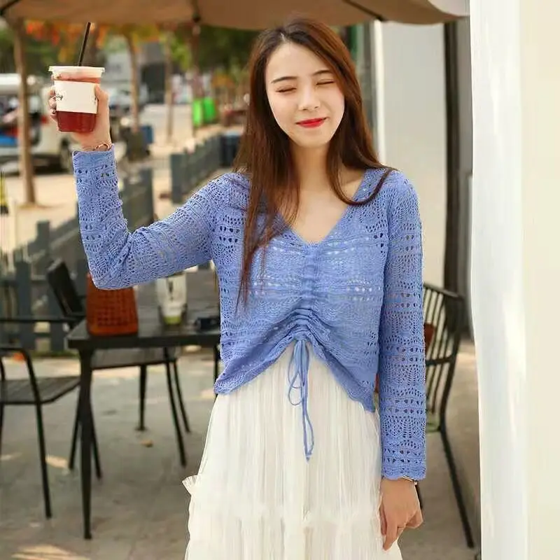

2021 early spring new product temperament small fresh Korean style V-neck drawstring sweater short top female