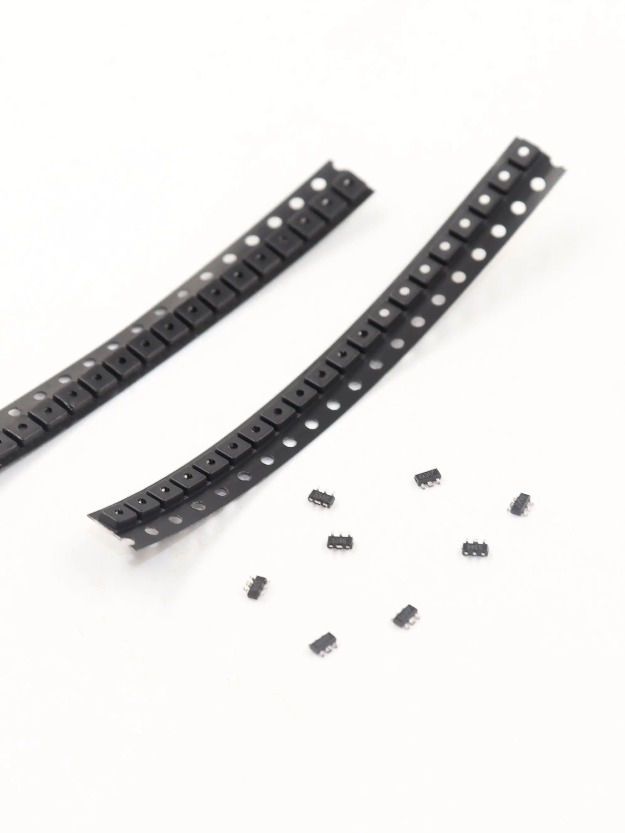 50 шт./лот/MMDT3904-7-F SOT363 MMDT3904-7 СОТ-363 MMDT3904 3904-7-F 3904 2NPN 40V 0.2A код K6N IC новый и оригинальный |
