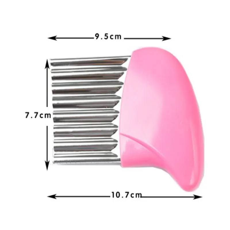 Волнистый лук ломтики картофеля мятый картофель-фри салат гофрированная резка