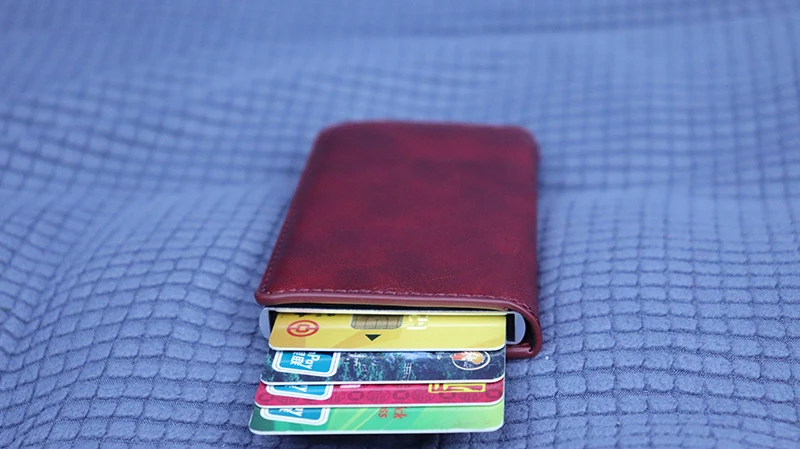 RFID Blocking Credit Card Holder Genuine Leather Men ID Card holder Mini Wallet Vintage Metal Automatic Anti-theft Card Wallet