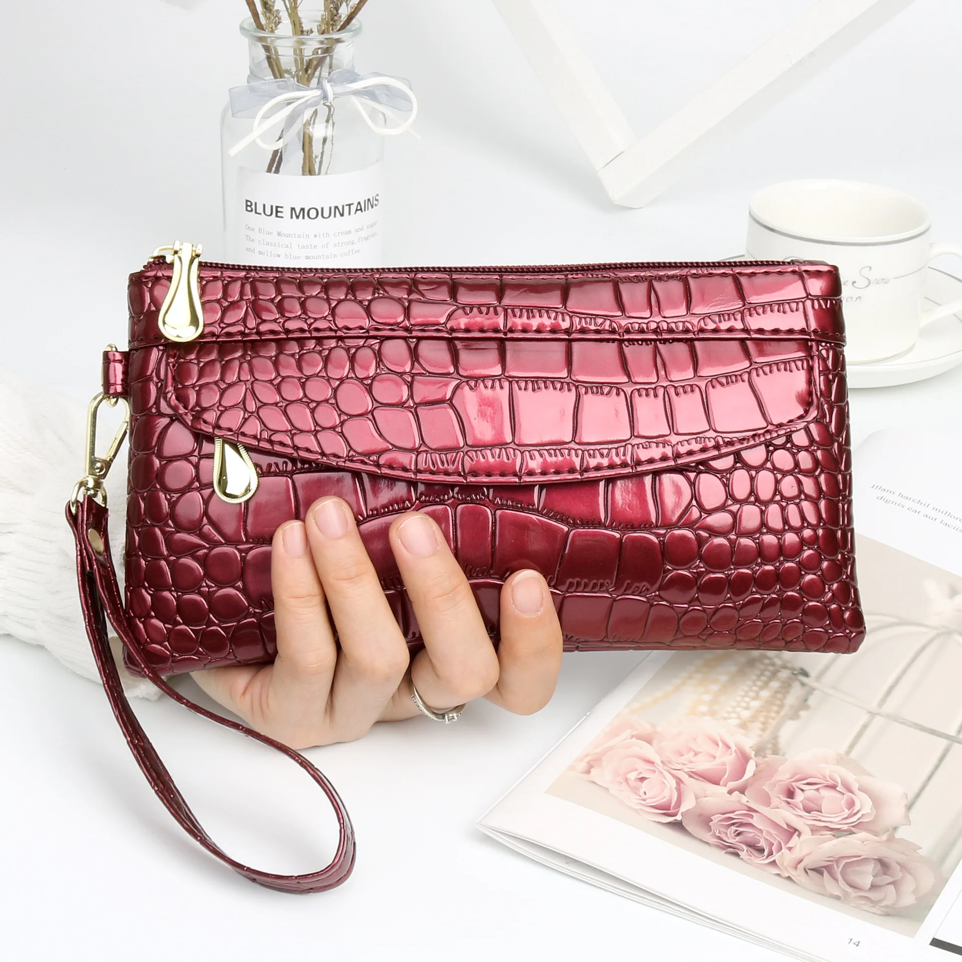 

New Fashion Women's Clutch Wallets Lady PU Leather Long Purse Clutch Zipper Business Crocodile Card Holder Coin Wallets 2021