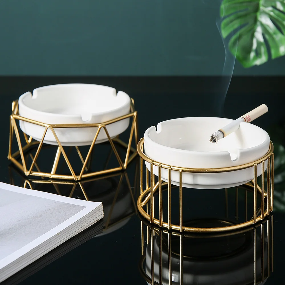 

Nordic Iron Ceramic Ashtray Simple Modern Design Living Room Home Decoration Crafts Portable Ashtray Gift for Boyfriend