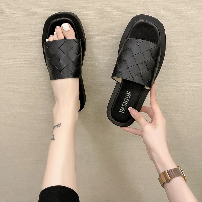 

Beach Shoes Slippers Flat Slipers Women Luxury Slides Platform Low Sabot 2021 Soft Designer Basic PU Rubber Low Flat Shoes Femal