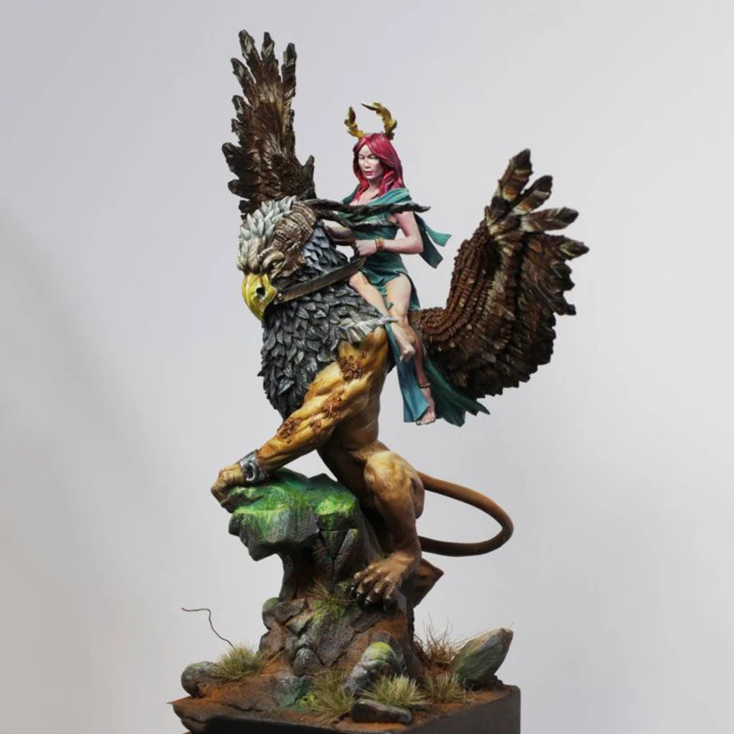 

1/24 ANCIENT WOMAN WARRIOR STAND Resin figure Model kits Miniature gk Unassembly Unpainted