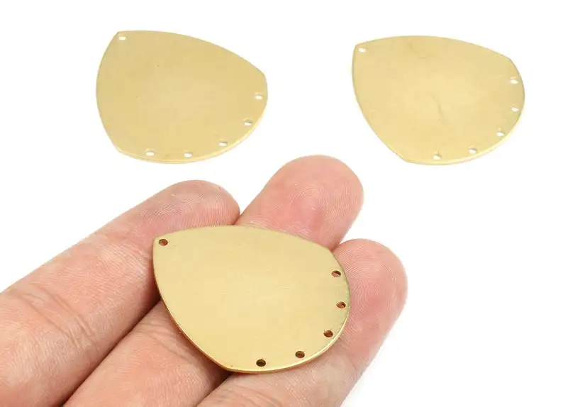 

Brass Drop Connectors - Raw Brass Connector Pendant - Brass Drop Connector Findings - 6PCS/LOT- 35.63x32.73x1.04mm - PP2783