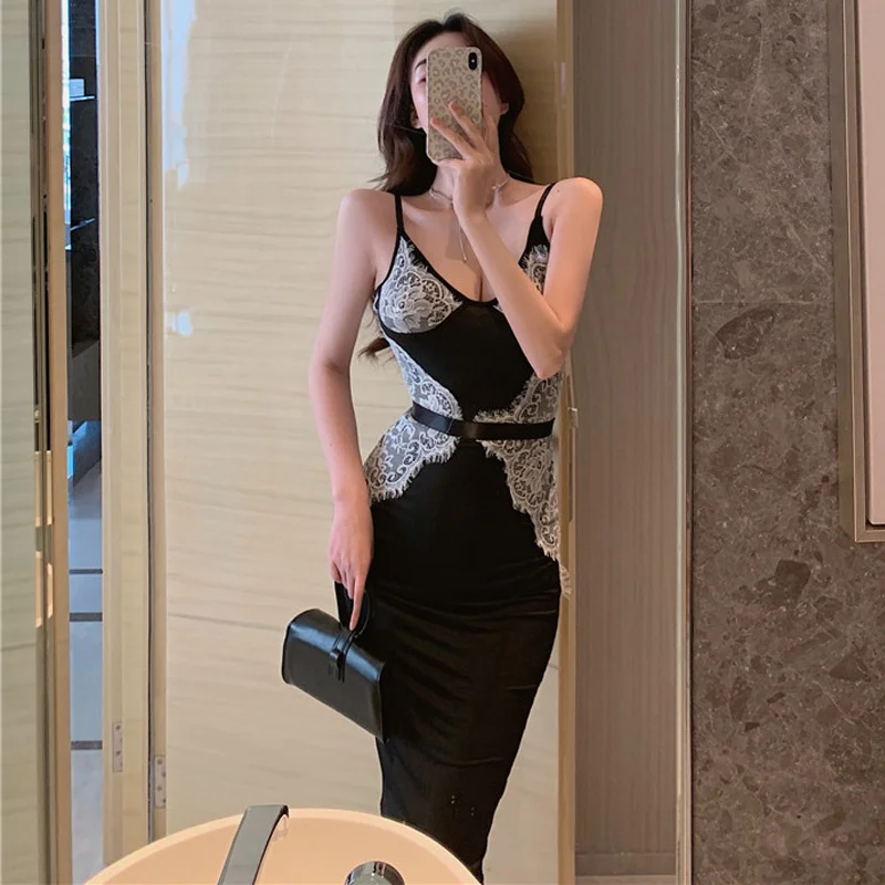 

Женское вечернее платье средней длины, с длинным рукавом