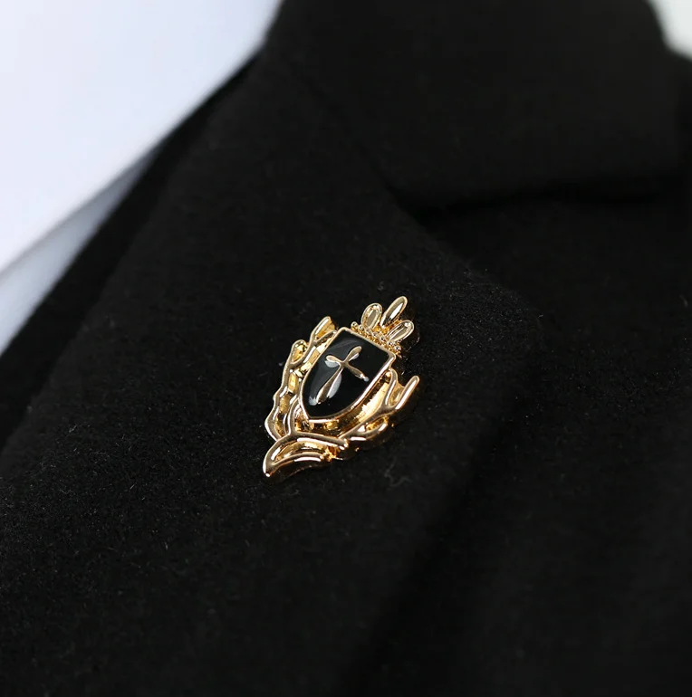 Брошь корсаж крылья швеи мужской костюм рубашка крестик пряжка булавка воротник