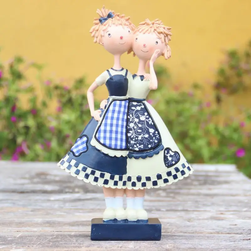 

Pastoral style twin sisters love modern home desktop crafts ornaments retro resin decoration craft soft decoration ornaments
