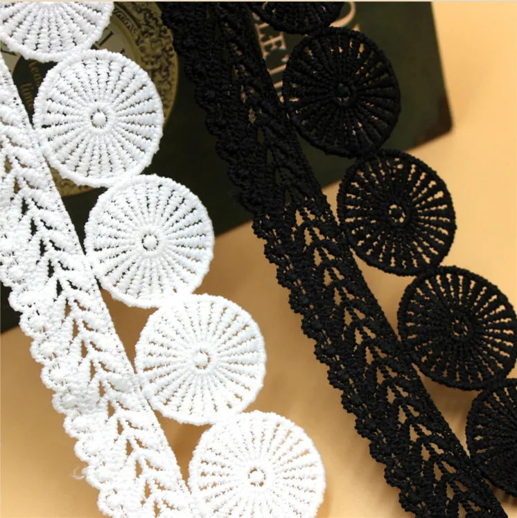 Черный/кремово-белый молочный Шелковый с кисточками Круг вышитые кружевной