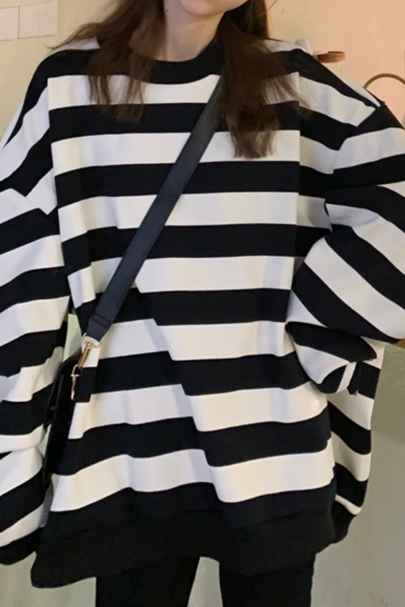 

Spring And Autumn 2020 New Korean Version Ins Loose Slouchy Wind Plush Striped Top Student Pullover