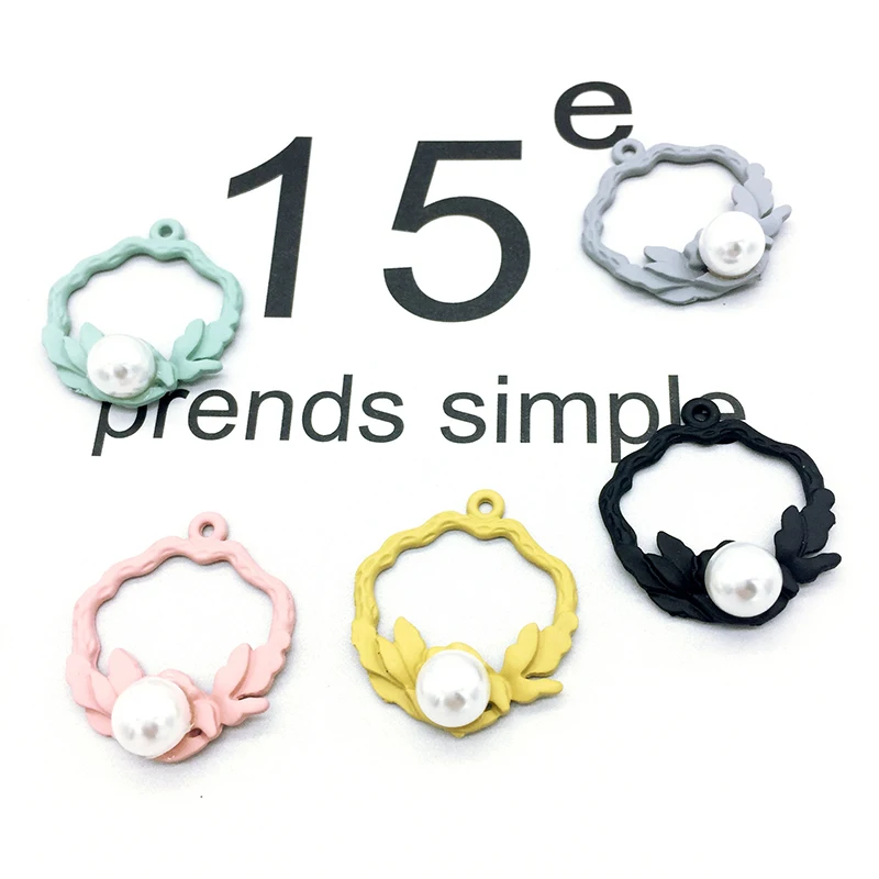 

10pcs Spray Paint Pearl Victory Garland Enamel Charms Alloy Round Flower Pendants DIY Earring Hair Jewelry Accessory Craft FX442