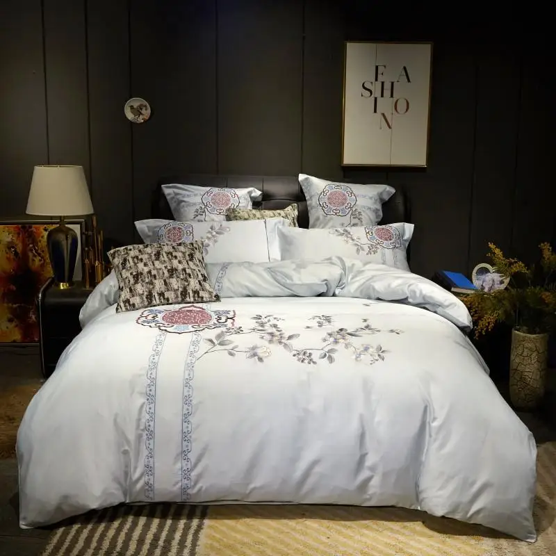 Роскошный комплект постельного белья из египетского хлопка с вышивкой в