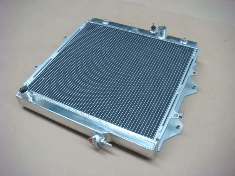 3 рядный алюминиевый радиатор 1997 2005 для Toyota Hilux RZN149R RZN169R RZN174 2.7L 97 98 99 00 01 02 03 04