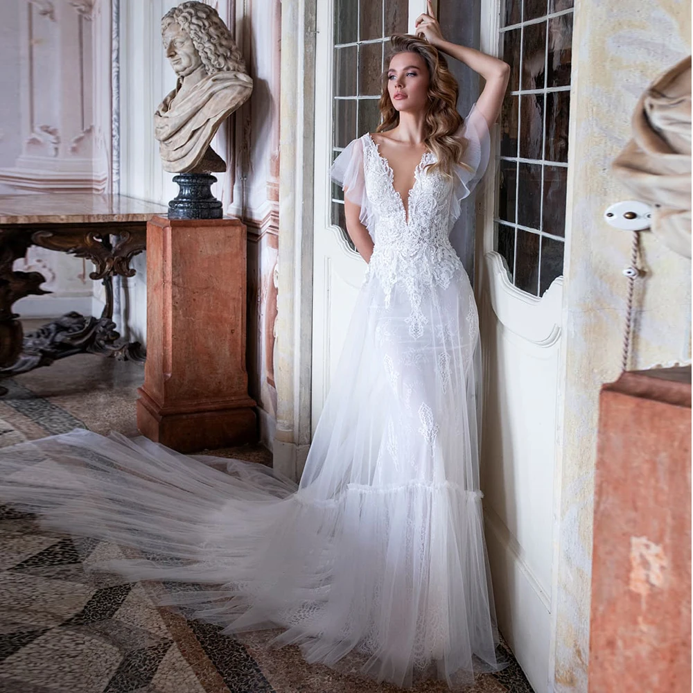 

Boho Beach Wedding Dresses 2021 V-neck Cap Sleeve Lace Applique Chapel Train Mermaid Tulle Bridal Gowns