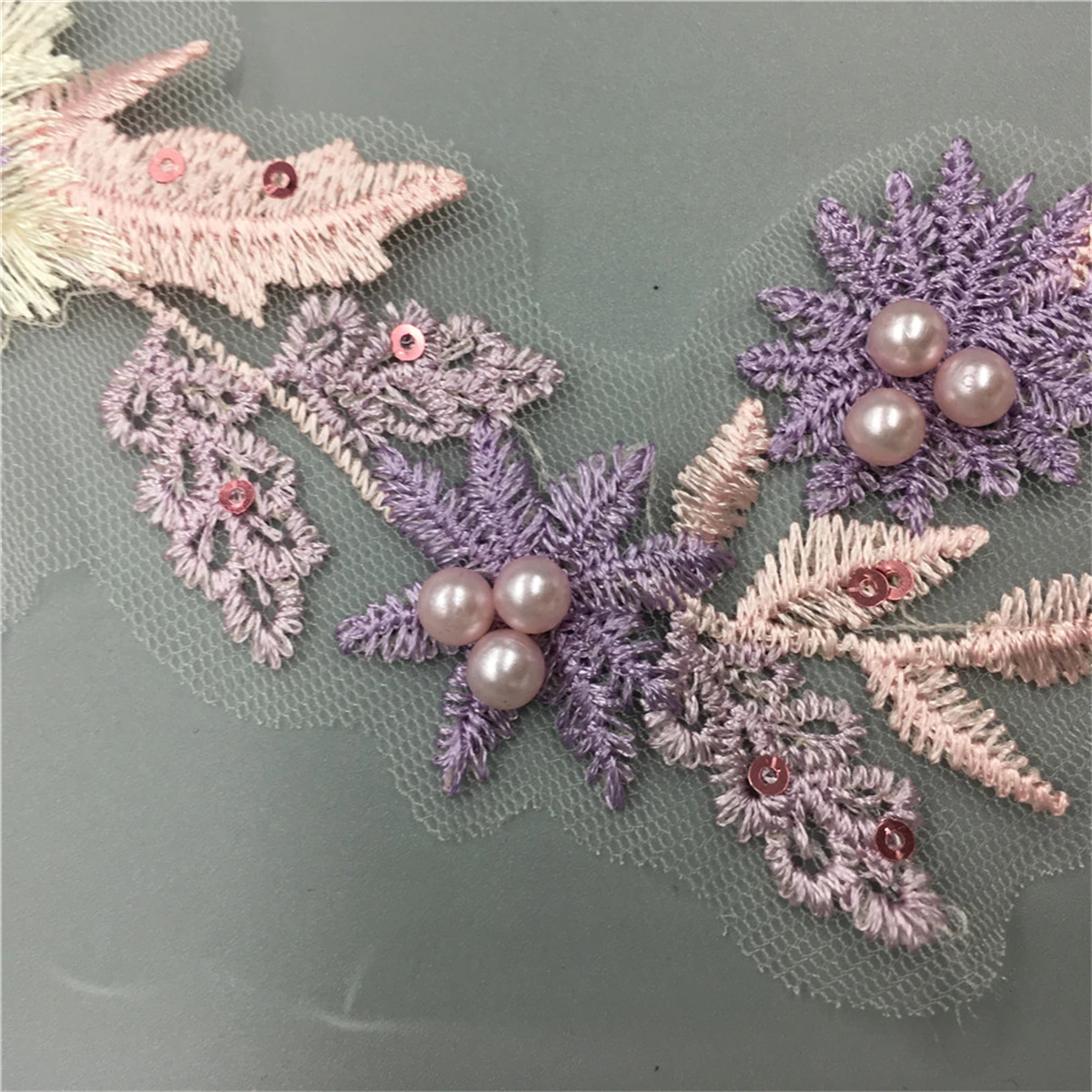 

Flowers Imitation Pearl Lace Sequins Collar Embroidery Decor DIY Sewing Crafts