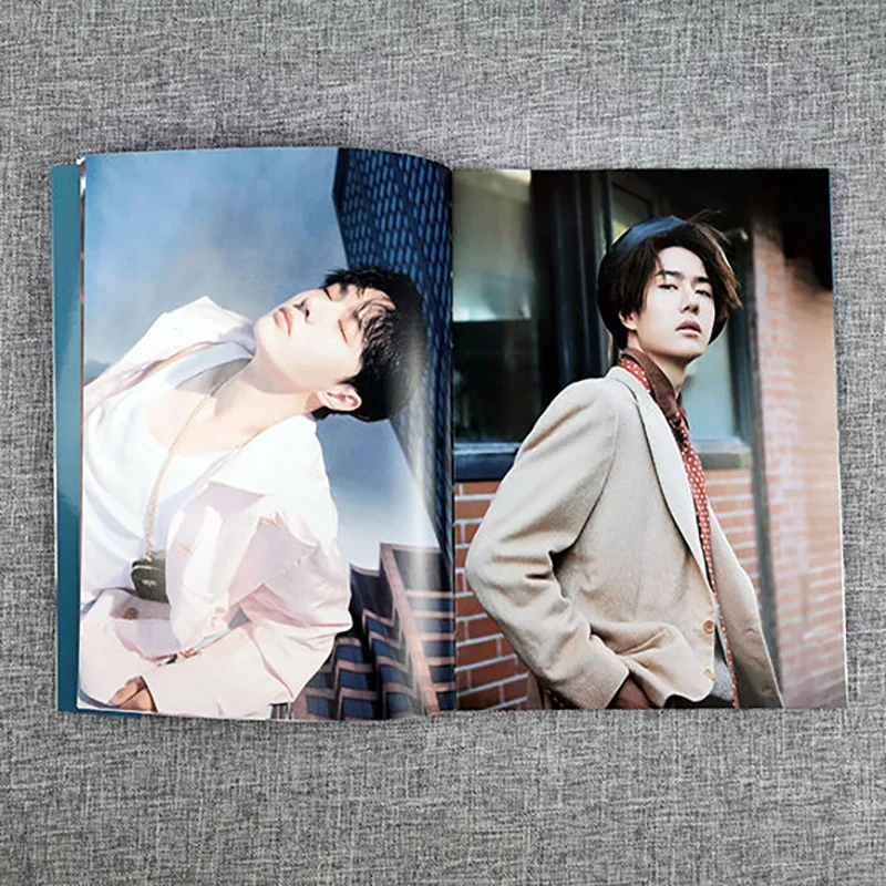 

2021 New Wang Yibo photobook Support Gift package to Send Signature High-Definition Poster Card Sticker Postcard Sticker Book