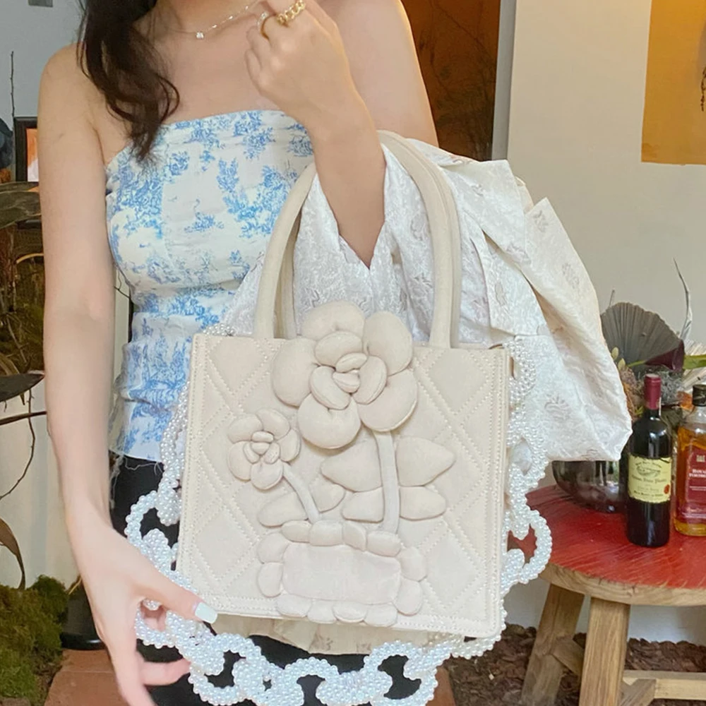 Designer Pearls Chains Shoulder Bags for Women 2022 Luxury Flower Tote Women Handbags Brands Lingge Shopper Purse for Women Ins