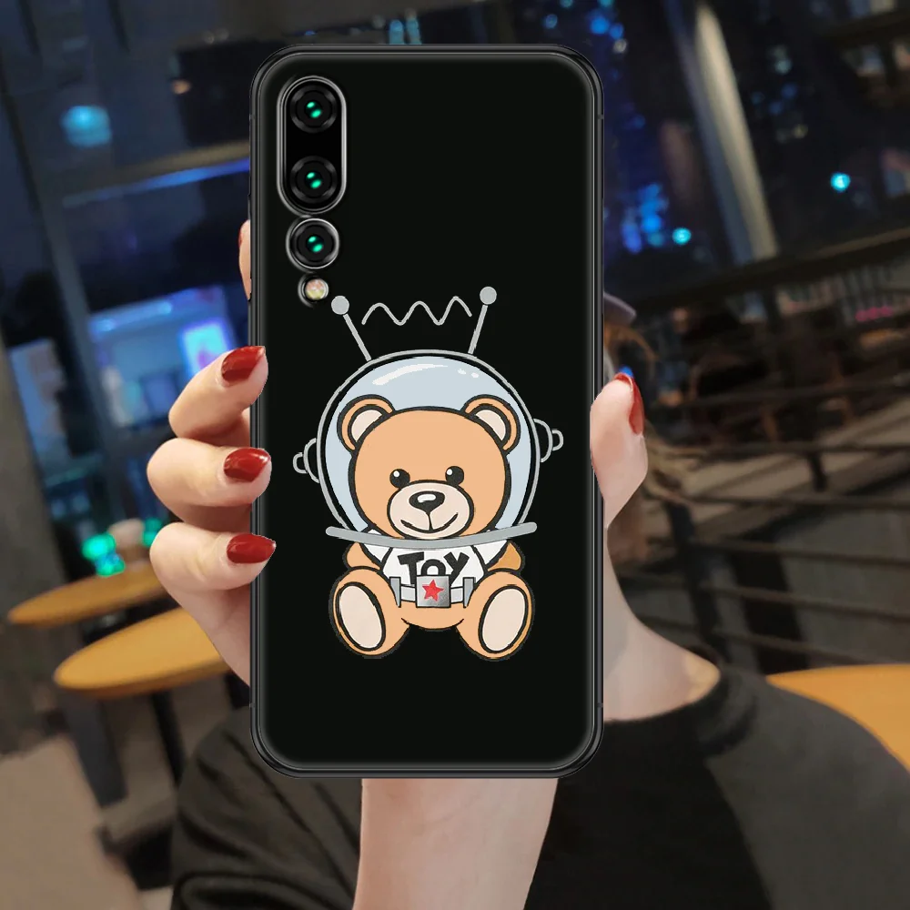 

Italy luxury cute bear Phone case For Huawei P Mate P10 P20 P30 P40 10 20 Smart Z Pro Lite 2019 black art cover soft funda