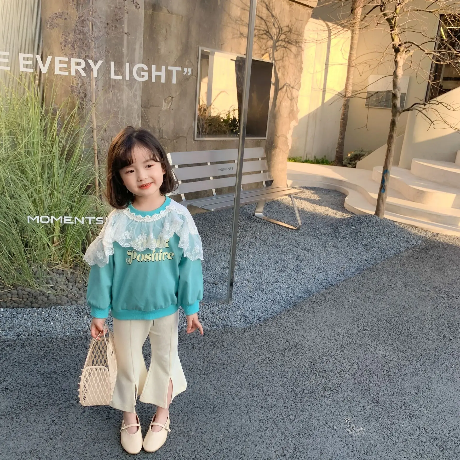 

2021 Spring New Baby Girls Lace Top Children Round Collar Long Sleeve Sweatshirt