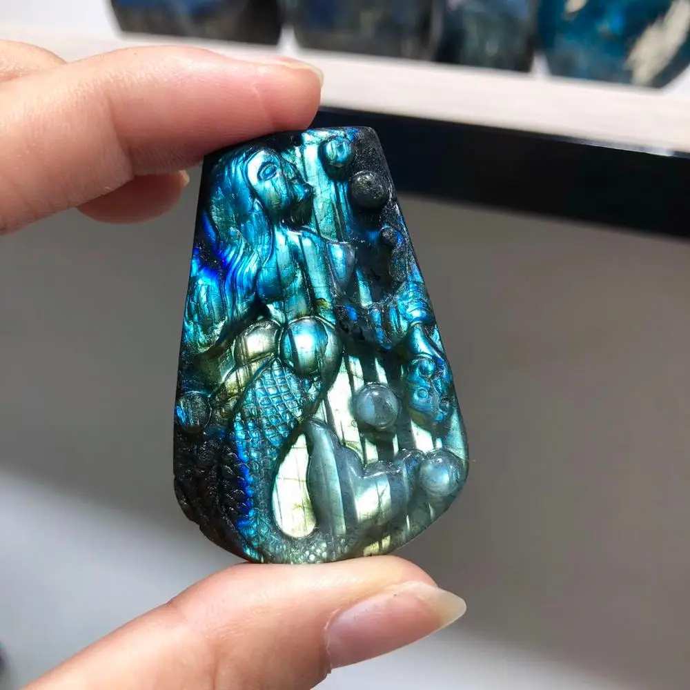 

Natural Labradorite Hand Carved Animal Squirrel Quartz Crystal Manual Random Mermaid 1pc