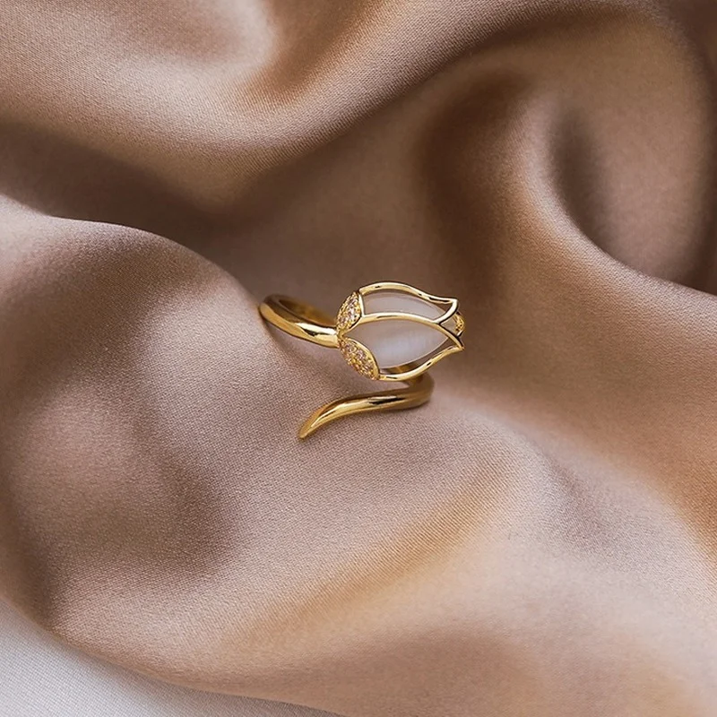 

Temperament Bling Bling Opal Tulip Charm Rings for Women Mujer Brass Gold Flower Adjustable Open Ring Elegant Korean Jewelry