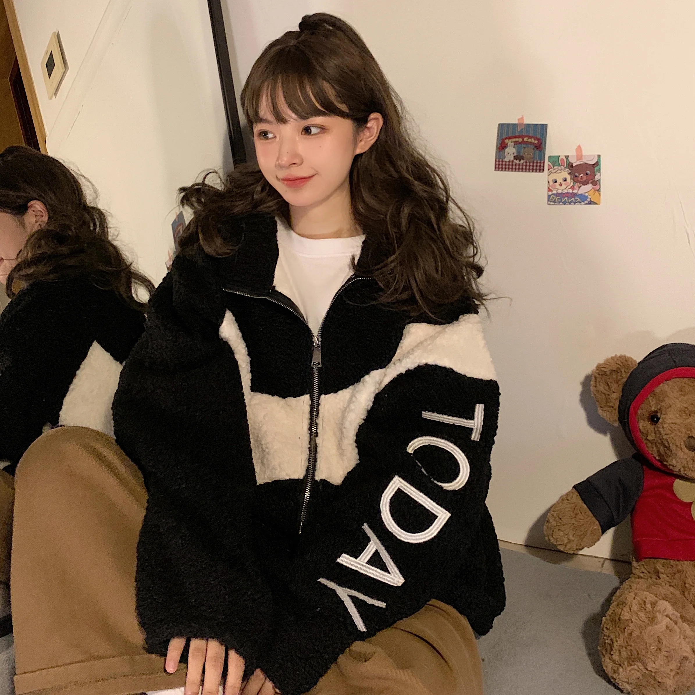 Короткие стильные женские парки из овечьей шерсти дизайнерские утепленные