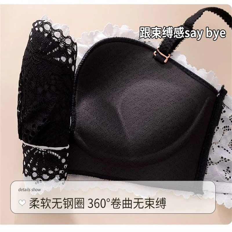 Комплект кружевного нижнего белья из бюстгальтера без стальных колец и трусиков