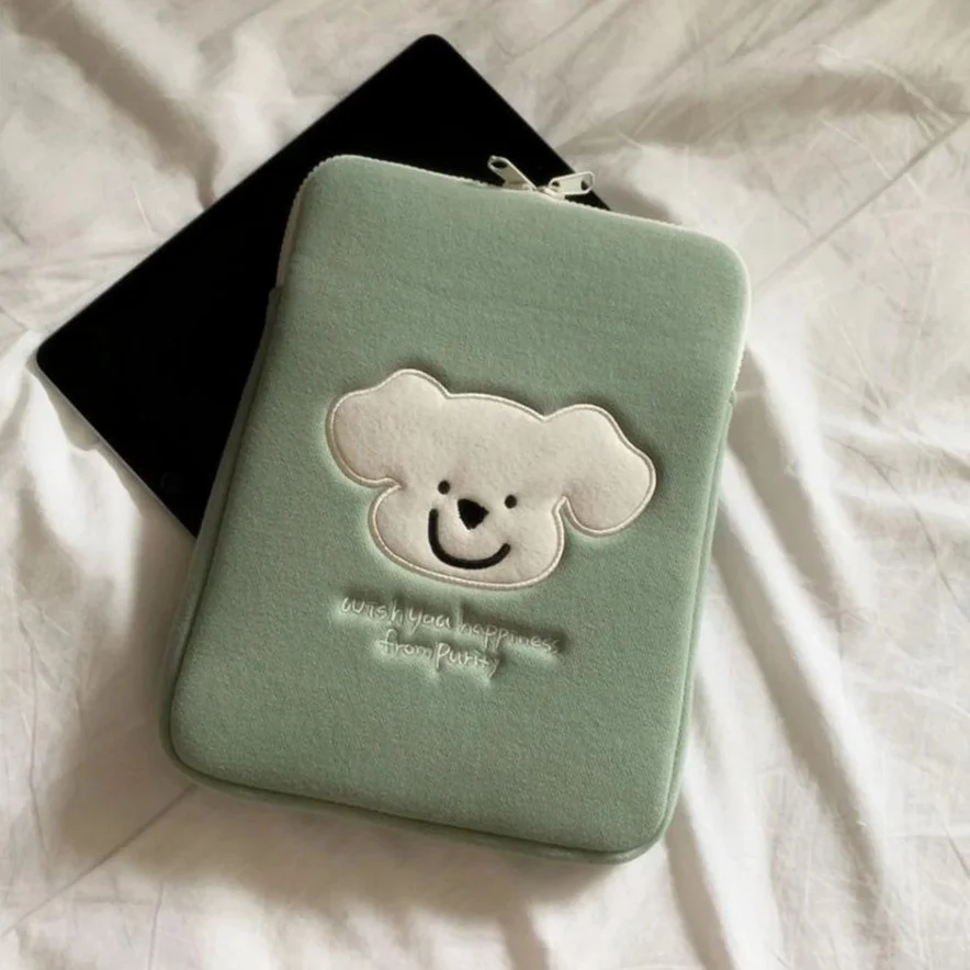 

New Korean Tablet Case INS Cute Bear Dog Embroidery Hand Holding Hablet ipad Laptop 1113 inch Inner Bag for Girl Fashion Style