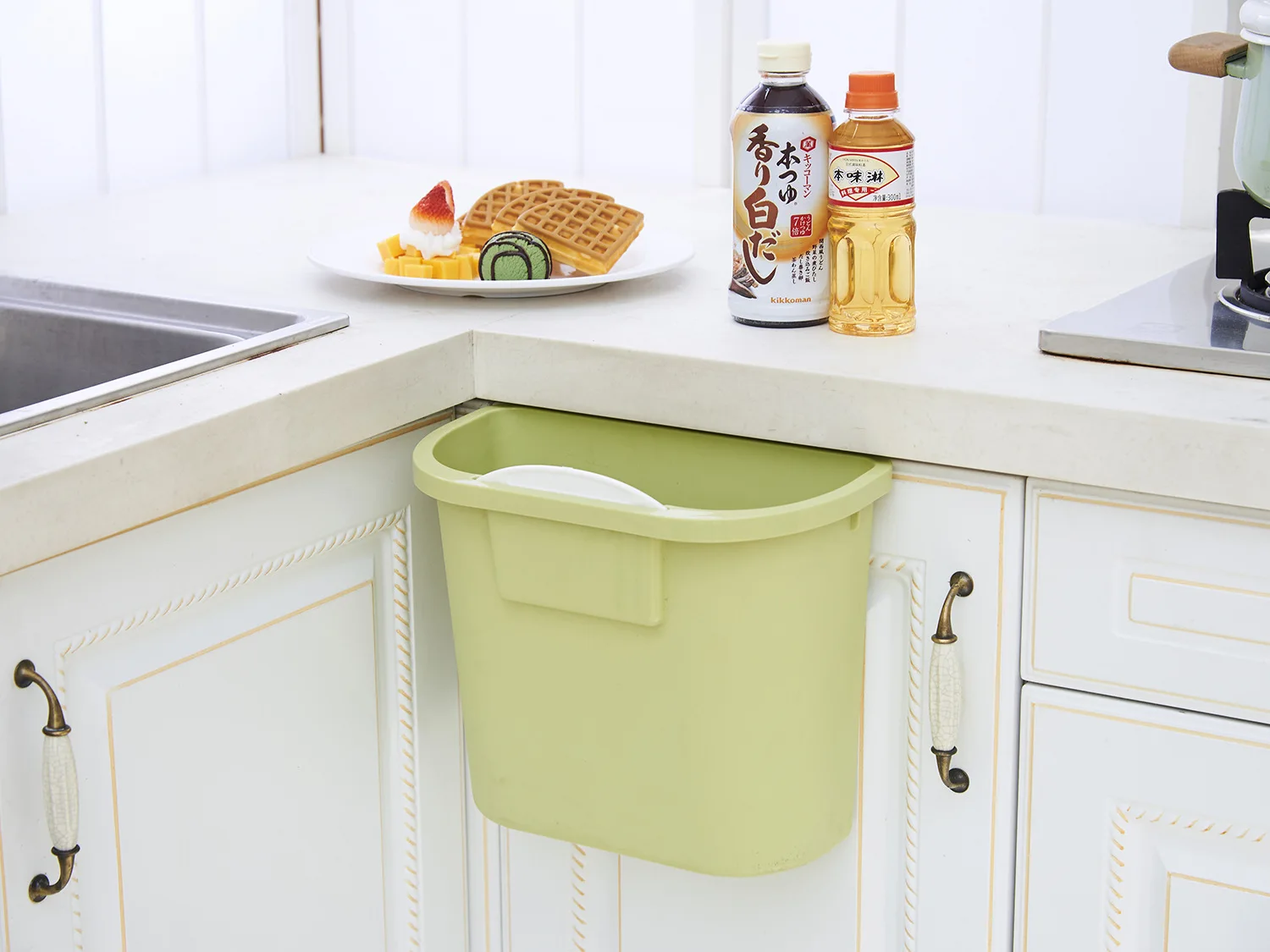 Кухня двери шкафа висячие корзины для мусора мусорное ведро может мусорный