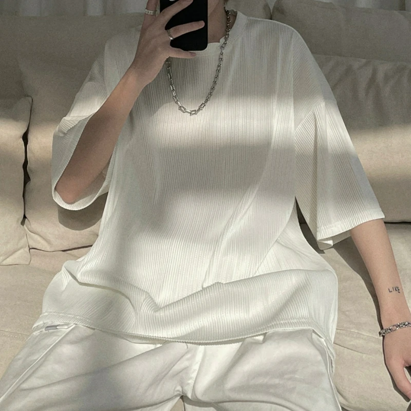 

Pleated T-shirt Men's Fashion White Black Gray Tshirt Men Streetwear Korean Loose Summer Short-sleeved T Shirt Mens Clothes M-XL