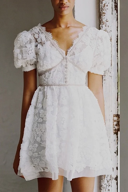 

Women V-neck Diamond Mini Dress 2021 Early Autumn Lace Hollow Out Slim Three-Dimensional Flower Sweert Elegant Ladies Short Robe