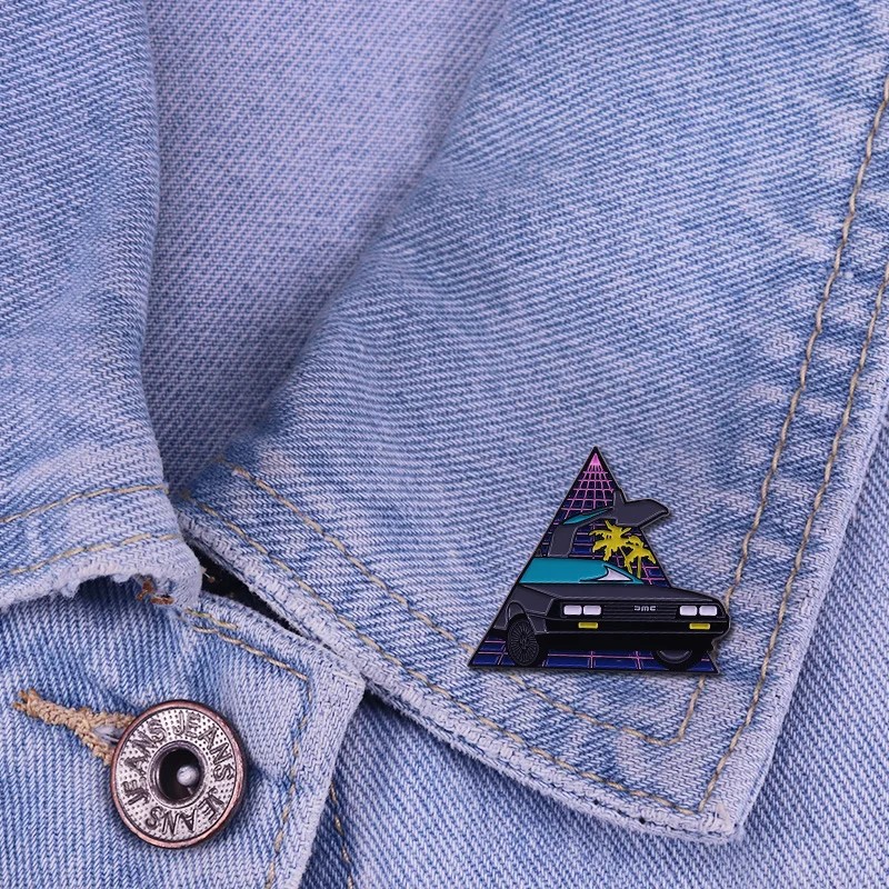 Вернитесь в будущее эмалированная булавка Delorean пропитывайте свои потребности