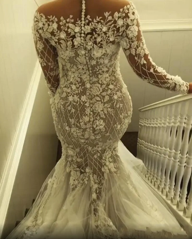 

2020 Arabic Dubai Vintage Illusion Lace 3D Flowers Wedding Dresses Sheer Neck Long Sleeves Bridal Dress Vintage Wedding Gowns