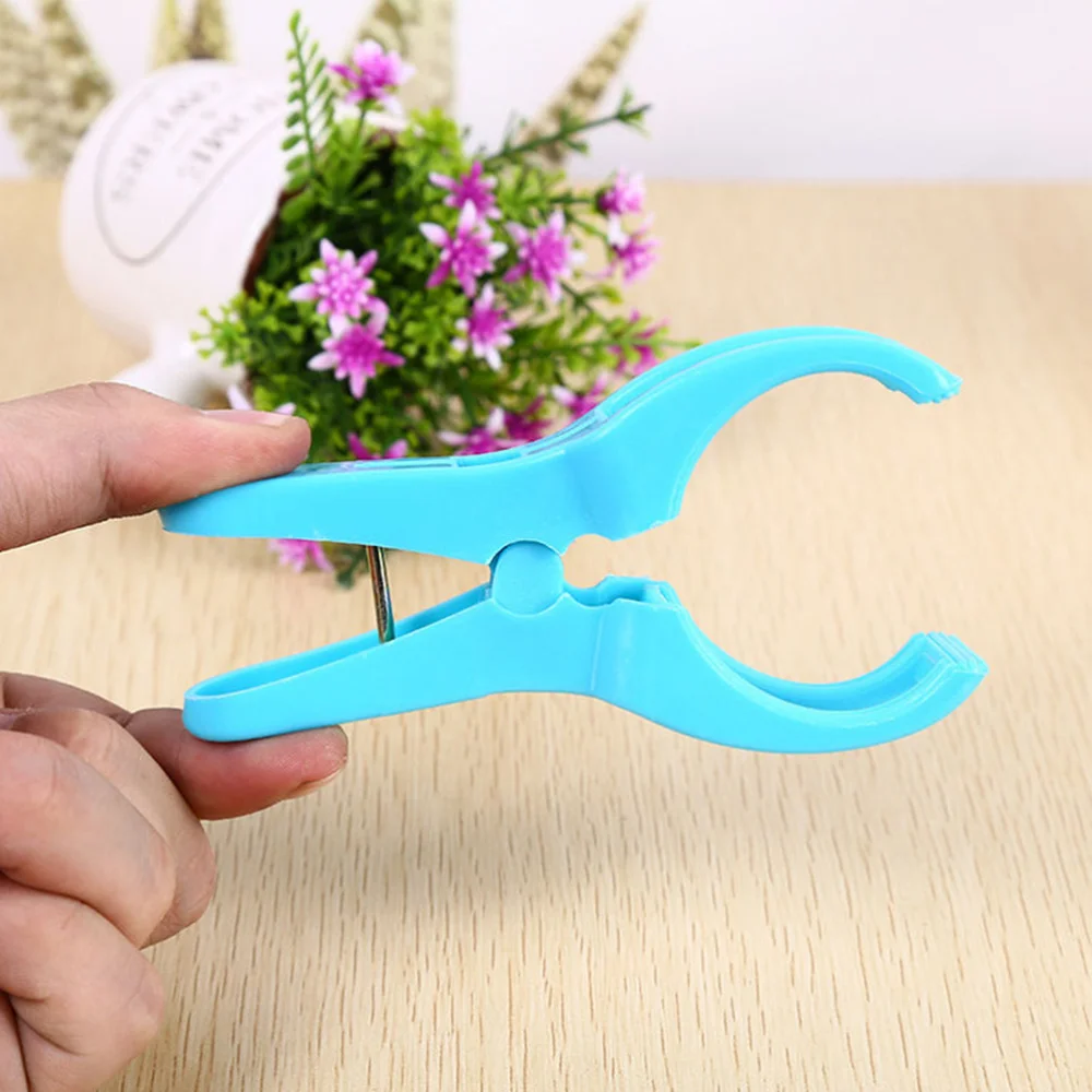 

10pcs Household Clothes Non-slip Clips Multipurpose Clips (Random Color)