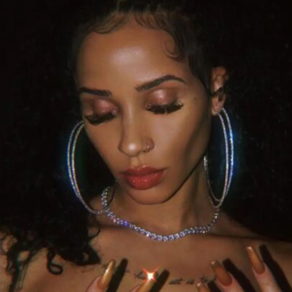 SI DONG модное Преувеличение стиль сияющие хрустальные стразы женские большие