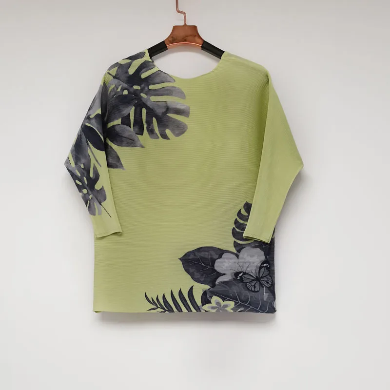 

TVVOVVIN Fashion 2021 Spring Summer Loose Print Pullover Casual T-shirt Female O-neck Slim Elasticity Pleated Top 0TG5