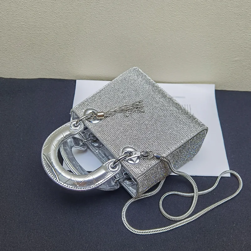 

2021 New Fashion Luxury Designer Ladies Diamond-studded Tassel Chain Bucket Handbag High-quality Leather Crossbody Shoulder Bag