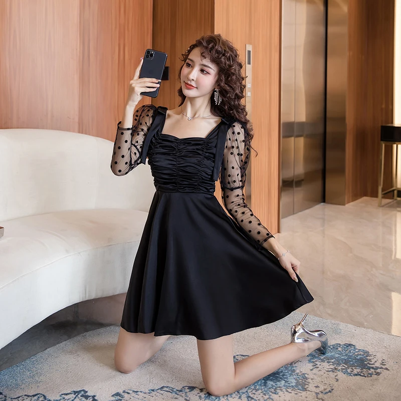 

COIGARSAM Women one-piece dress korean New Spring Pleated Mesh Dresses Black 9171