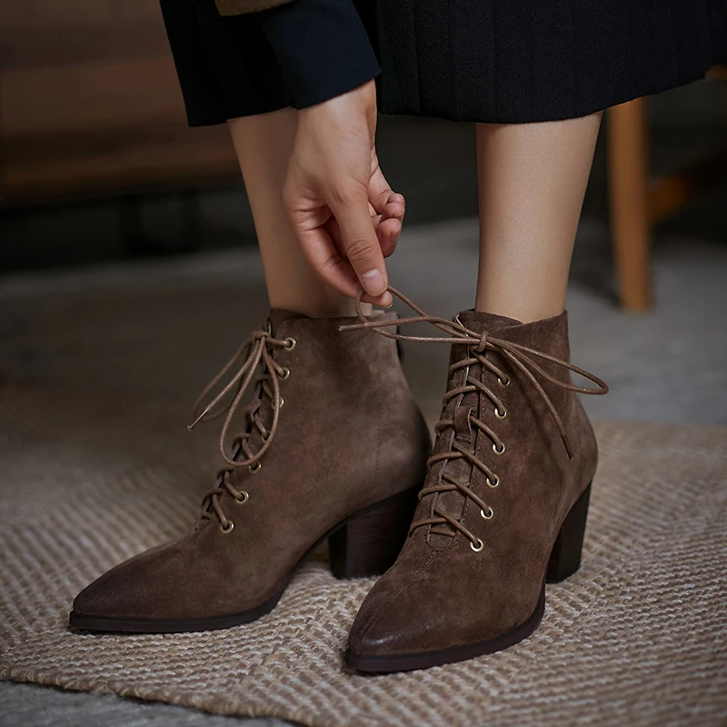 

2021 Female Roman Boots New Genuine Leather Women Shoes Suede Women Booties British Lace Retro Trend Women Naked Boots