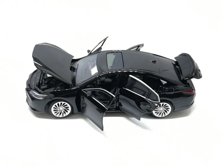 1/32 2021 3 цвета Lexus ES300 Роскошная литая модель автомобиля игрушки со звуком