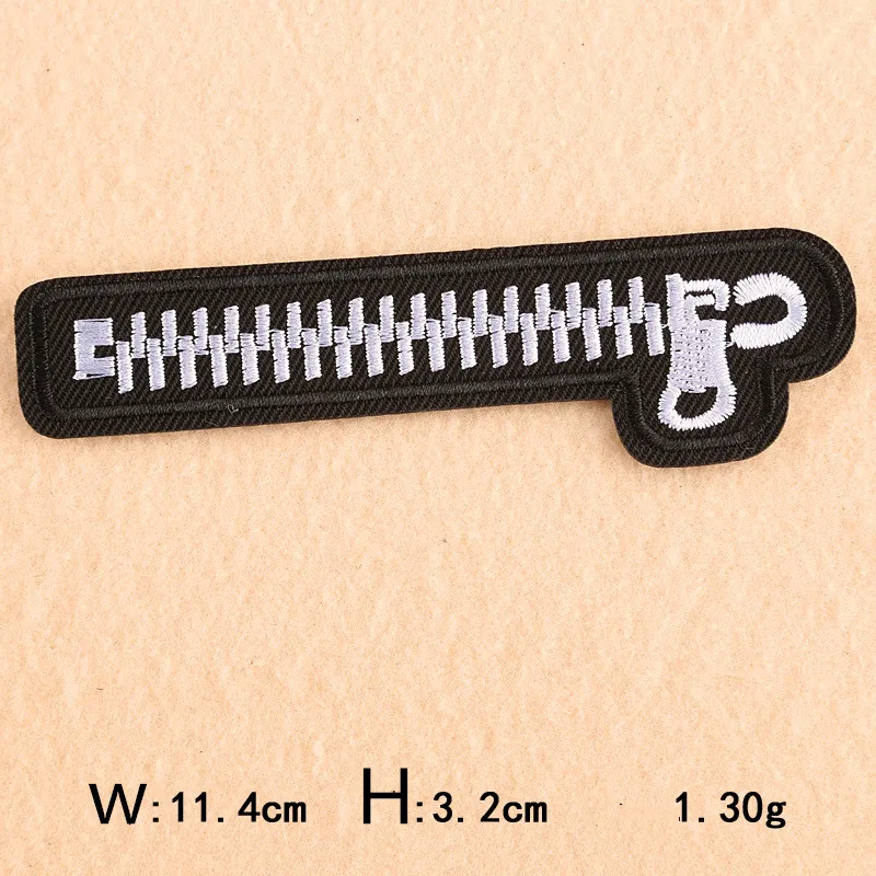 Черный и белый череп одежда вышитая нашивка-аппликация приклеивающиеся утюгом