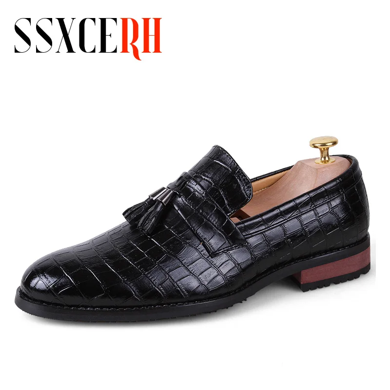 

Brand Handmade Mens Wingtip Oxford Shoes Grey Genuine Leather Brogue Men's Dress Shoes Classic Business Formal Shoes for Men