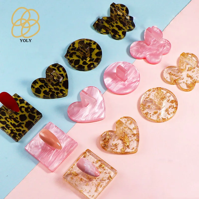 

1PC Butterfly Heart Shaped Gold Foil Nail Art Practice Base Fake Nail Display Stand Nail Tool nail kit gel polish set supplies