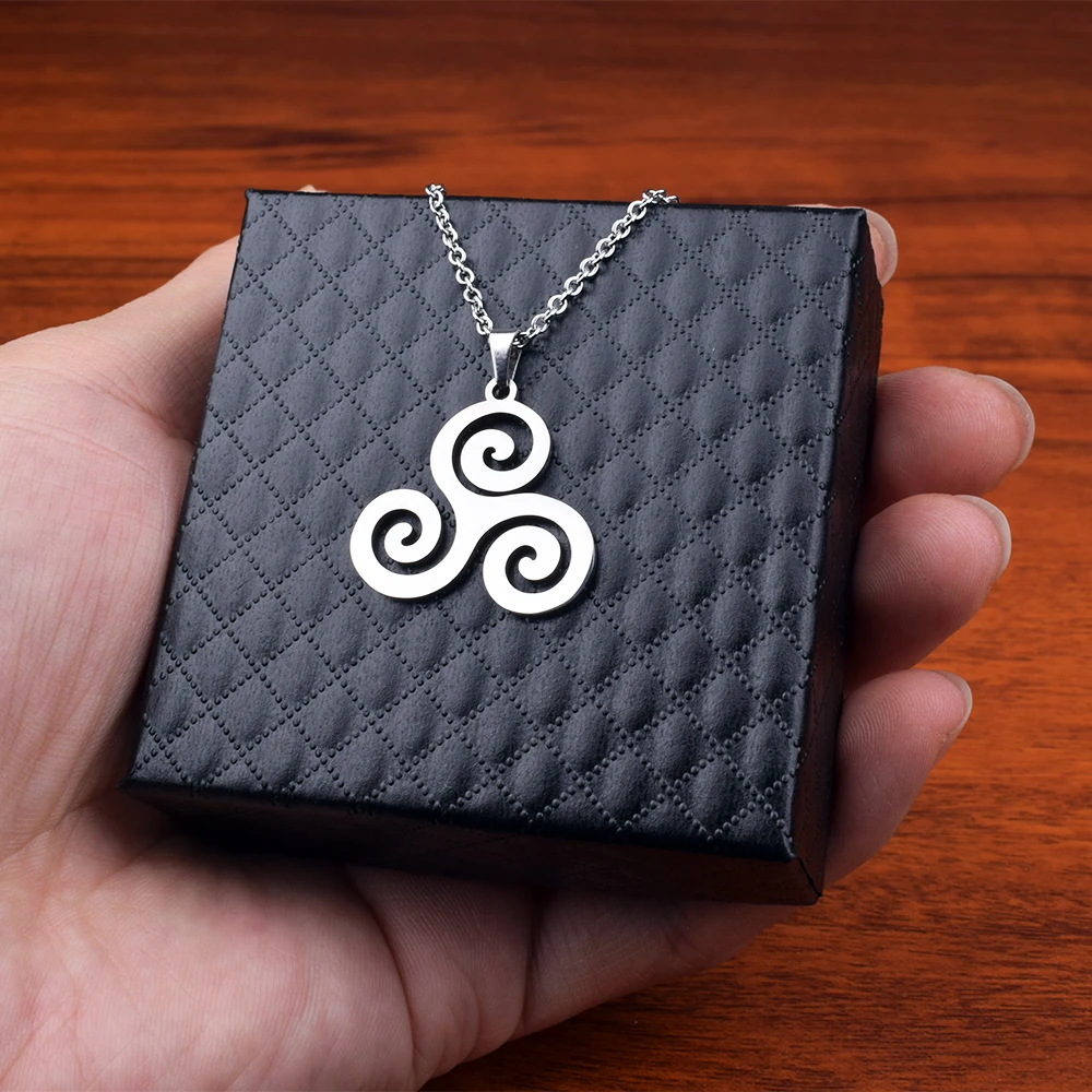 

Fashion Triskele Triskelion Pendants & Necklaces for Women Stainless Steel Allison Argent Teen Wolf Necklaces Men Jewelry Gift