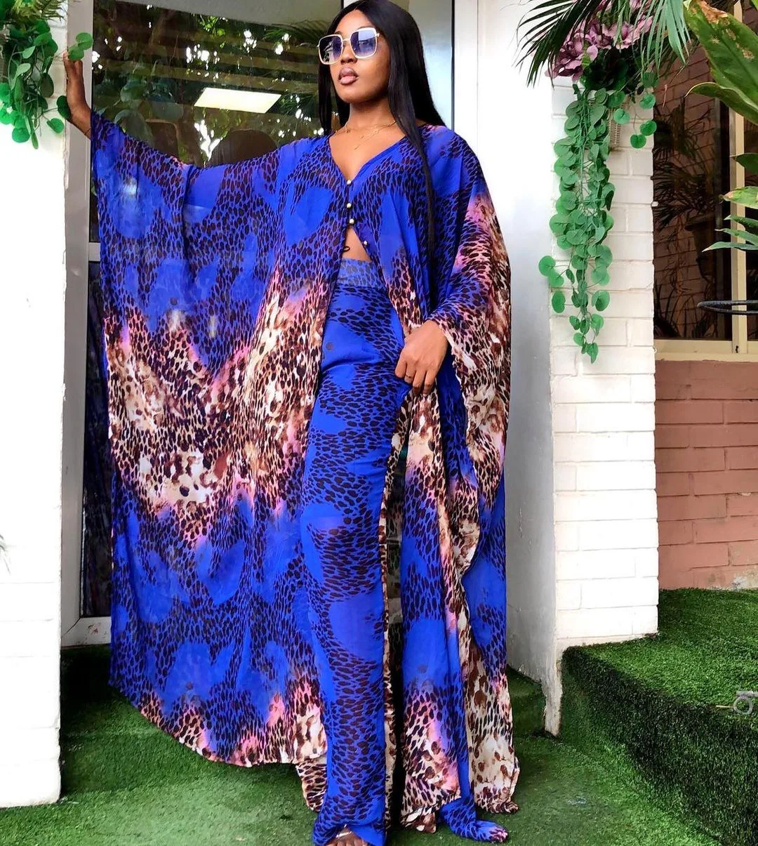 

2021 summer new casual print loose two piece fashion V-Neck long sleeve shirt and pants women's suit
