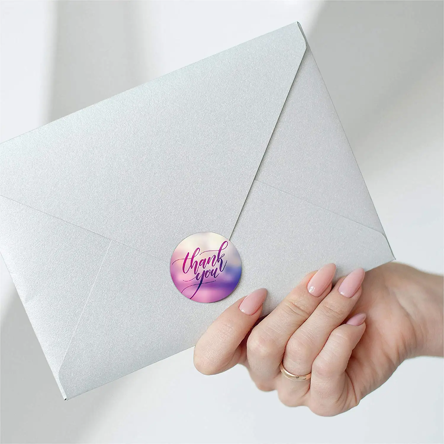 Фотообои с размытым круглым фоном 500 стикеров в рулоне для посылка