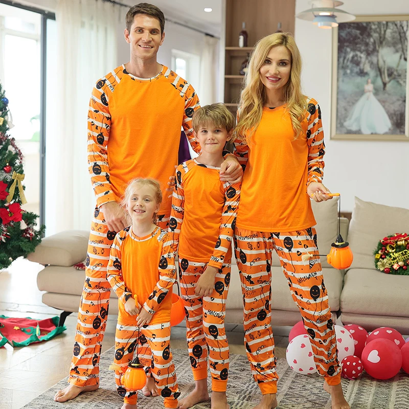 

Bear Leader Halloween Family Matching Outfits 2 Pieces Pajamas Set Christmas Moose Mother Daughter Family Look Sleepwear Set
