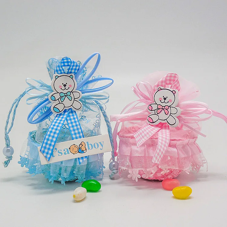 Подарочная корзина из пряжи с лентами и изображением медведя|Подарочные сумки