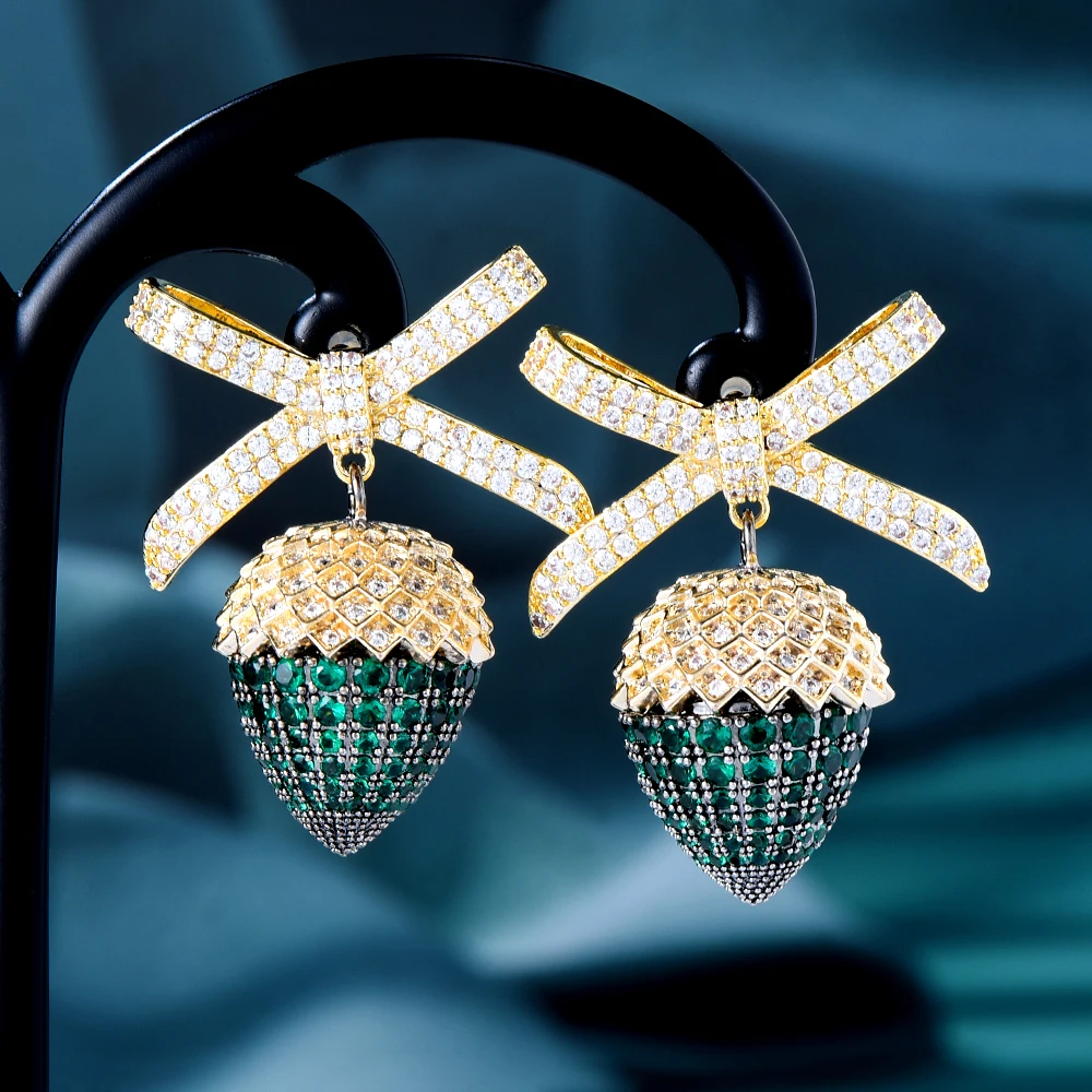 

Женские свадебные серьги с фианитами, в виде бантика